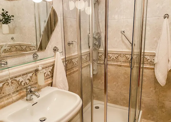 Palac Baloszyce 호텔